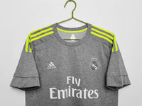 Maillot rétro du Real Madrid 2015/16