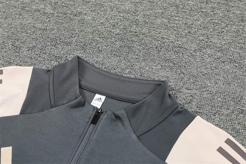 Ensemble d'entraînement 
de Football Real Madrid 24/25