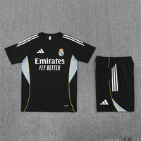 Maillot et short d'entraînement Real Madrid 25/26
