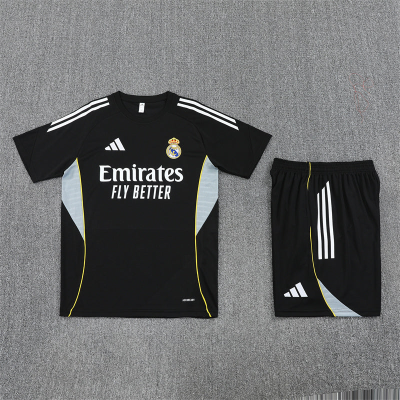 Maillot et short d'entraînement Real Madrid 25/26