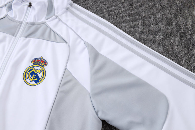 Ensemble Survêtement de Football Enfant Real Madrid 25/26
