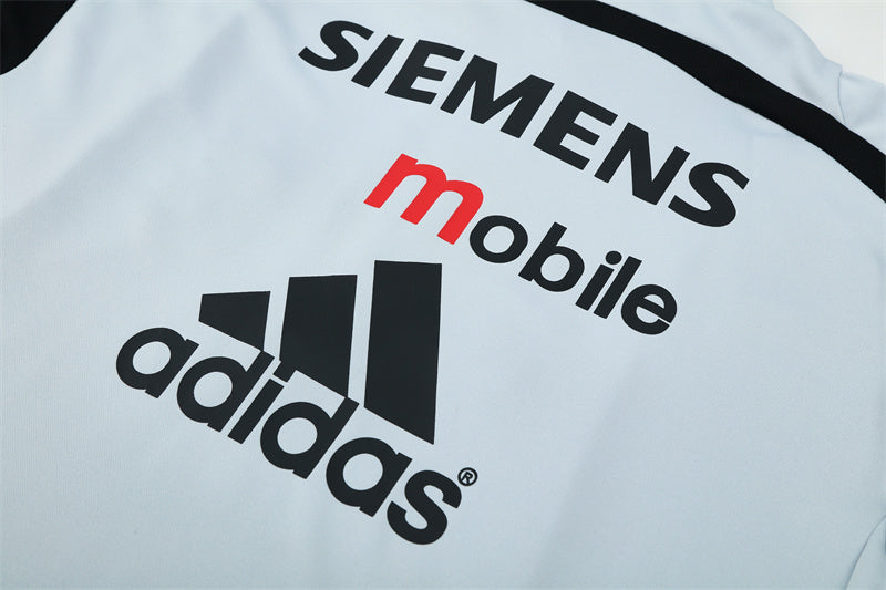 Maillot d'entraînement rétro à manches longues Real Madrid 04/05