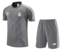Maillot et short d'entraînement Real Madrid 25/26