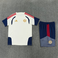 T-shirt et short Bayern Munich pour Enfant 26/27