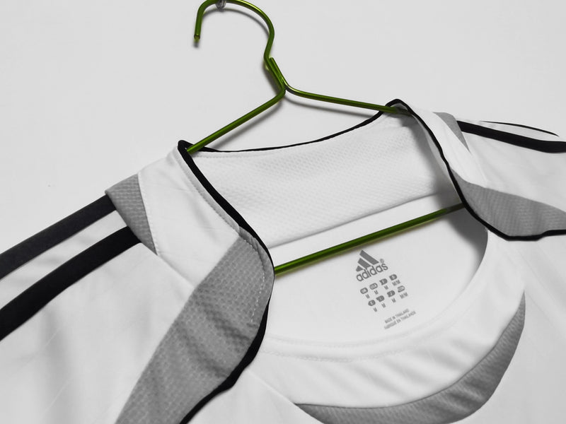 Maillot rétro Real Madrid 2006/07