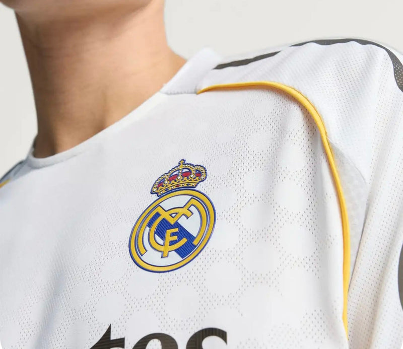 Maillot Real Madrid Home 25/26 version joueur