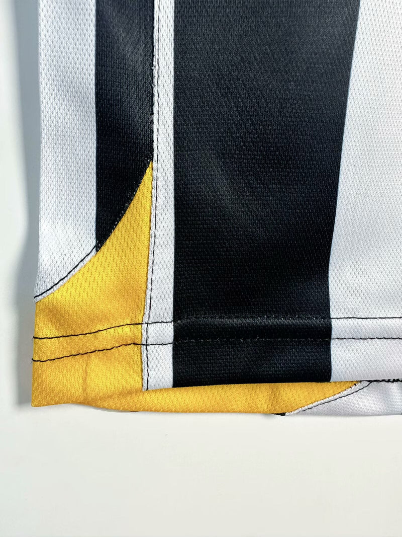 Maillot Juventus Retro Home 05/06