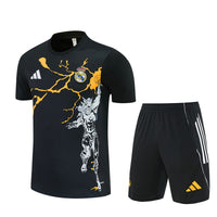 Maillot et short d'entraînement Real Madrid Marvel 25/26