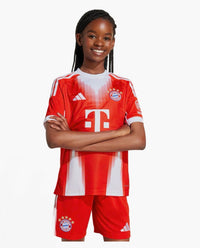 T-shirt et Short Bayern Munich Home pour Enfant 25/26 - avec des chaussettes